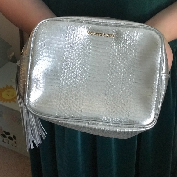 Victoria Secret Cosmetic Bags Bundle - Picture 7 of 8